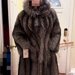 Luxurious Russian Silver Fox Fur Coat with Button Closure